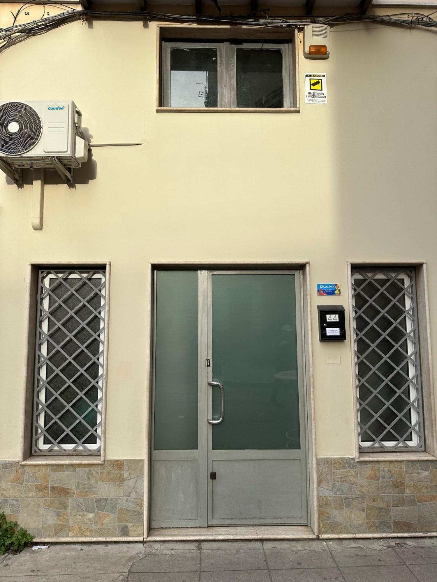 Sikulino Casa Vacanze Palermo Bagian luar foto